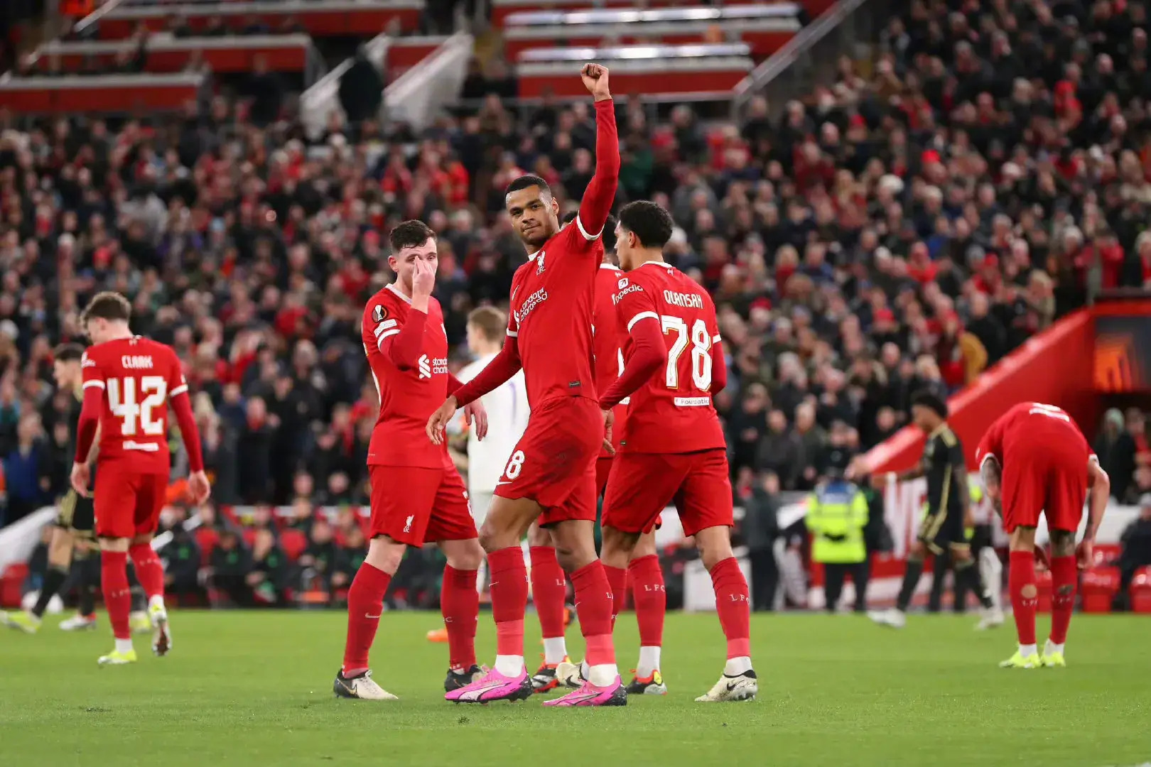 集结日利物浦备战欧联,止住颓势细节曝光,媒体盛赞,纪律约束更严格 集结日利物浦备战欧联,止住颓势细节曝光,媒体盛赞,纪律约束更严格